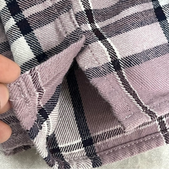 Duluth Trading Company xl purple flannel long sleeve button up shirt - Picture 13 of 13